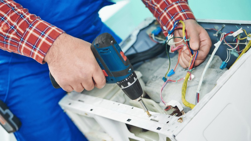 Gaziosmanpaşa Esty Esty çamaşır makinesi kart tamiri – Su almama arızası orijinal parça ile giderildi. - Teknik servis örneği
